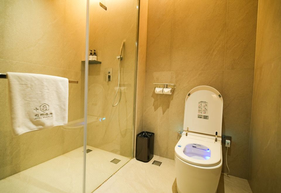 优选谧静大床房