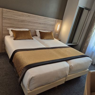 Superior Twin Room Champerret-Elysees Paris Promo Code