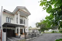 The Lavana Dzawani Villa Godean