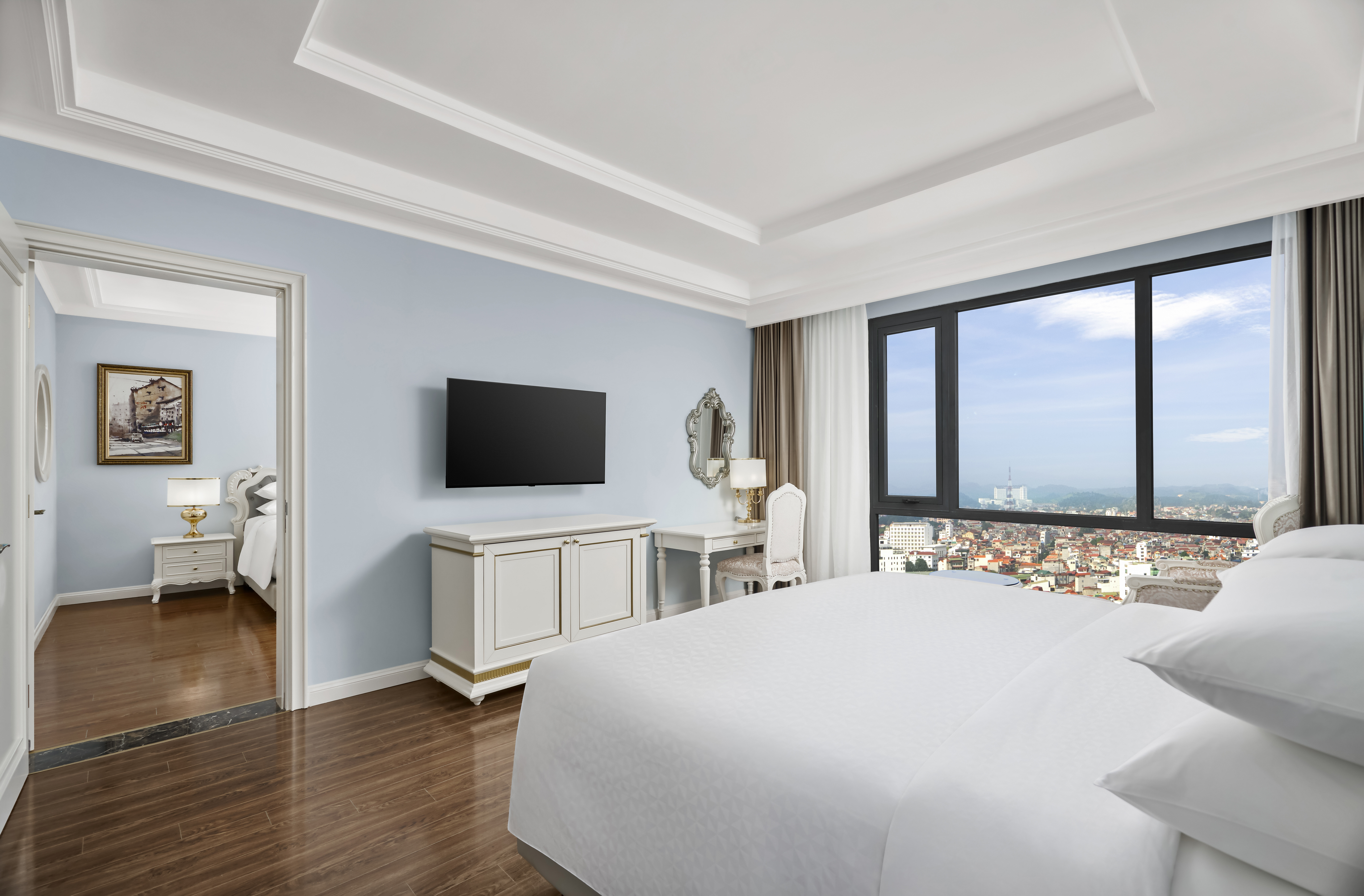 Four Points By Sheraton Lang Son城景豪华特大床房