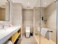 City Comfort Inn Hotel (Hechi Huanjiang Qiche Zongzhan)