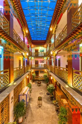 Lhasa Reziba Hotel Hotéis em 