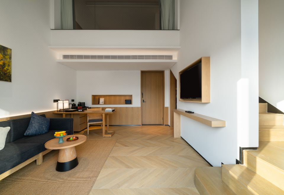 Pokkei Shaoxing HotelPuxiu Loft King Bed Room