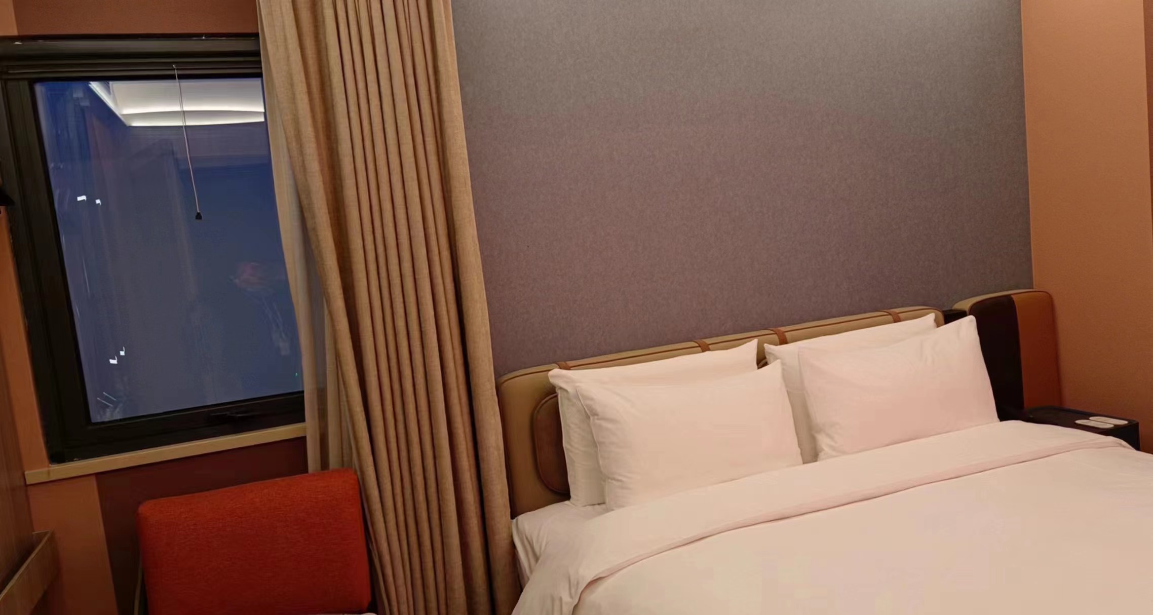 大床房（65寸投屏电视+冰箱+好眠床垫）