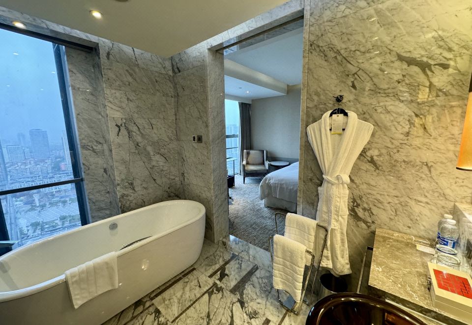 豪華江景雙床房