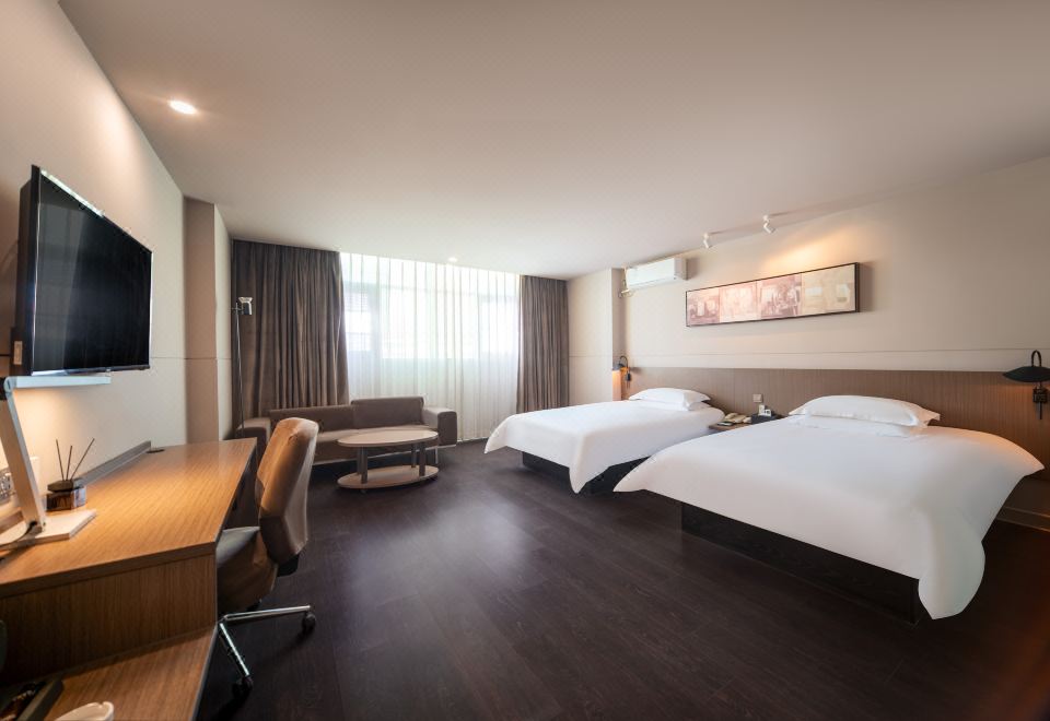 Business Standard Room