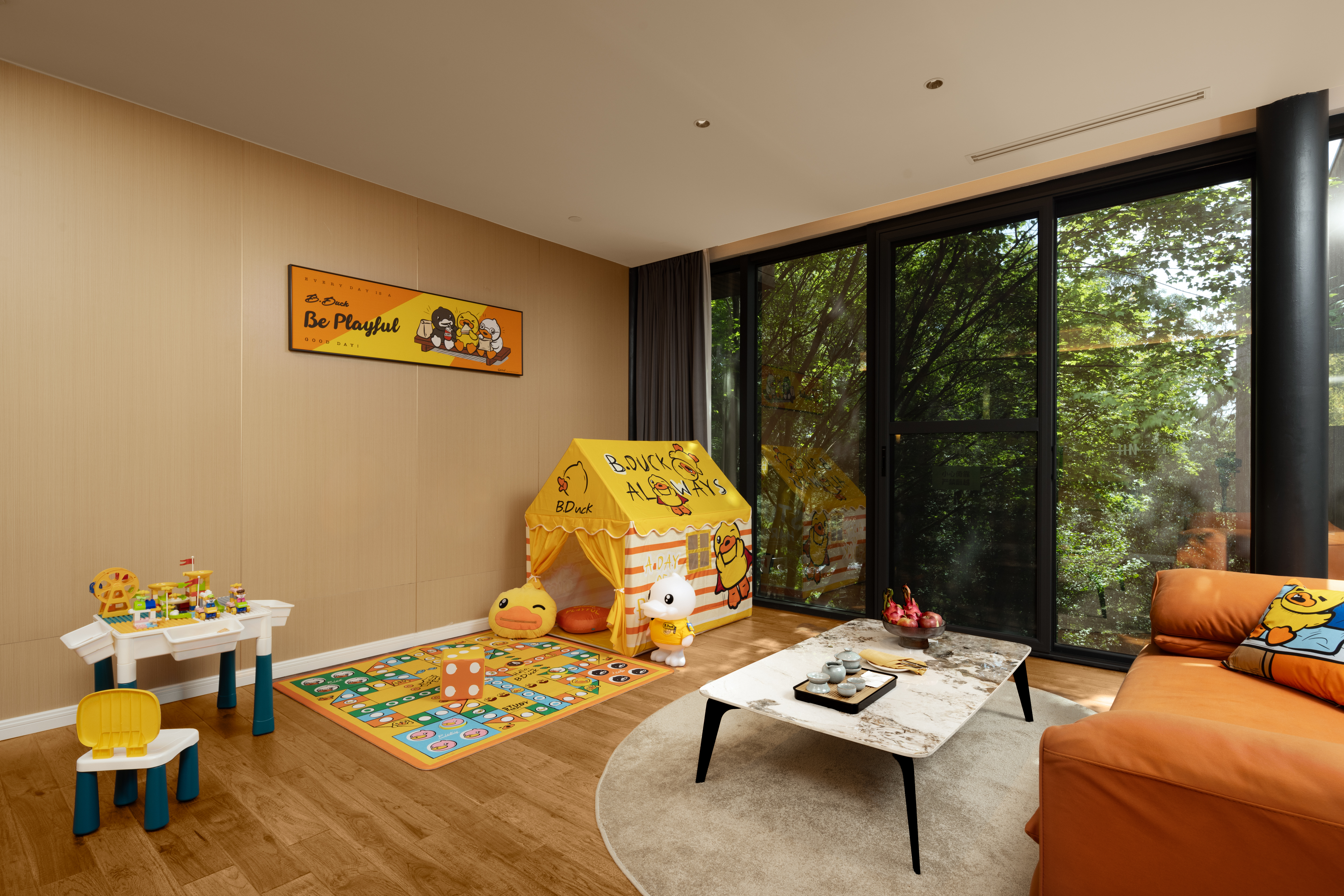 小黄鸭主题童趣亲子房