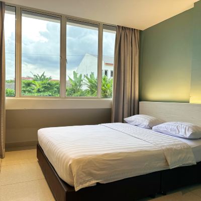 Deluxe Queen Room Kupon De UPTOWN Hotel @ P.J. 222