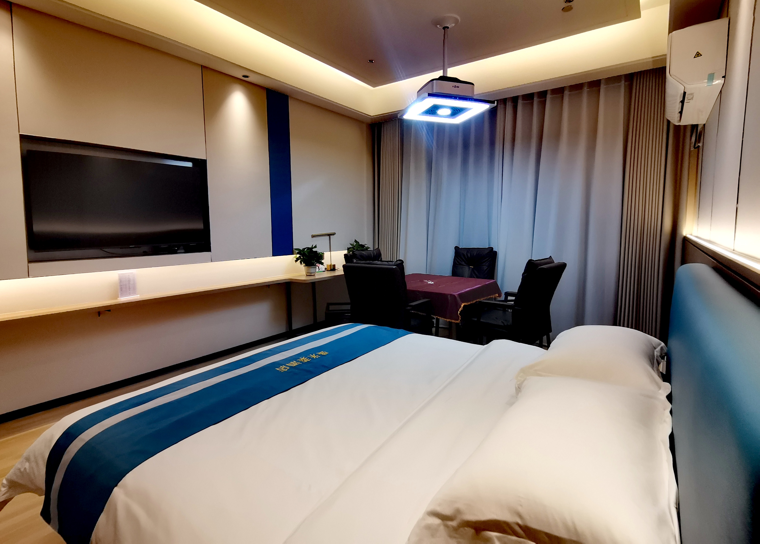 Light Luxury Chess Cards Room