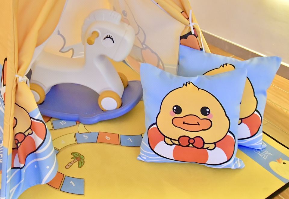 VR萌鴨親子雙床房