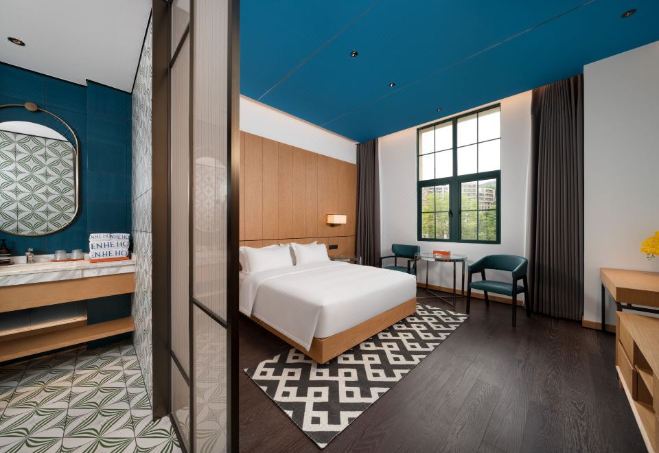 Yueya Smart Double Bed Room