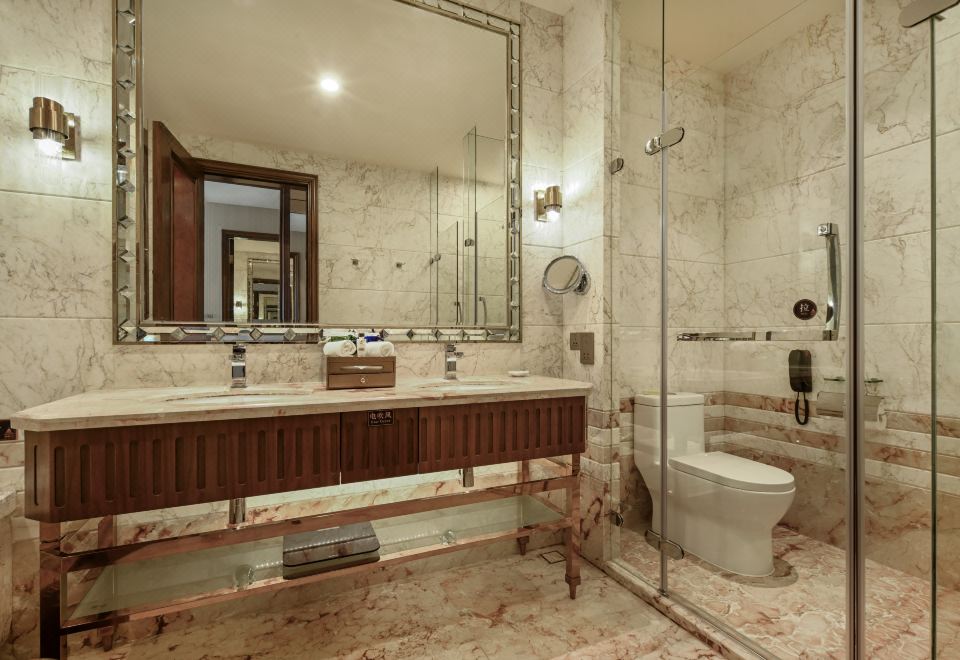 Chateau Star River QingdaoSuperior Sea-view Queen Room