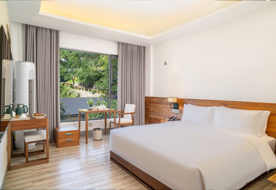 青云阁-山居（大床+室内温泉泡池）