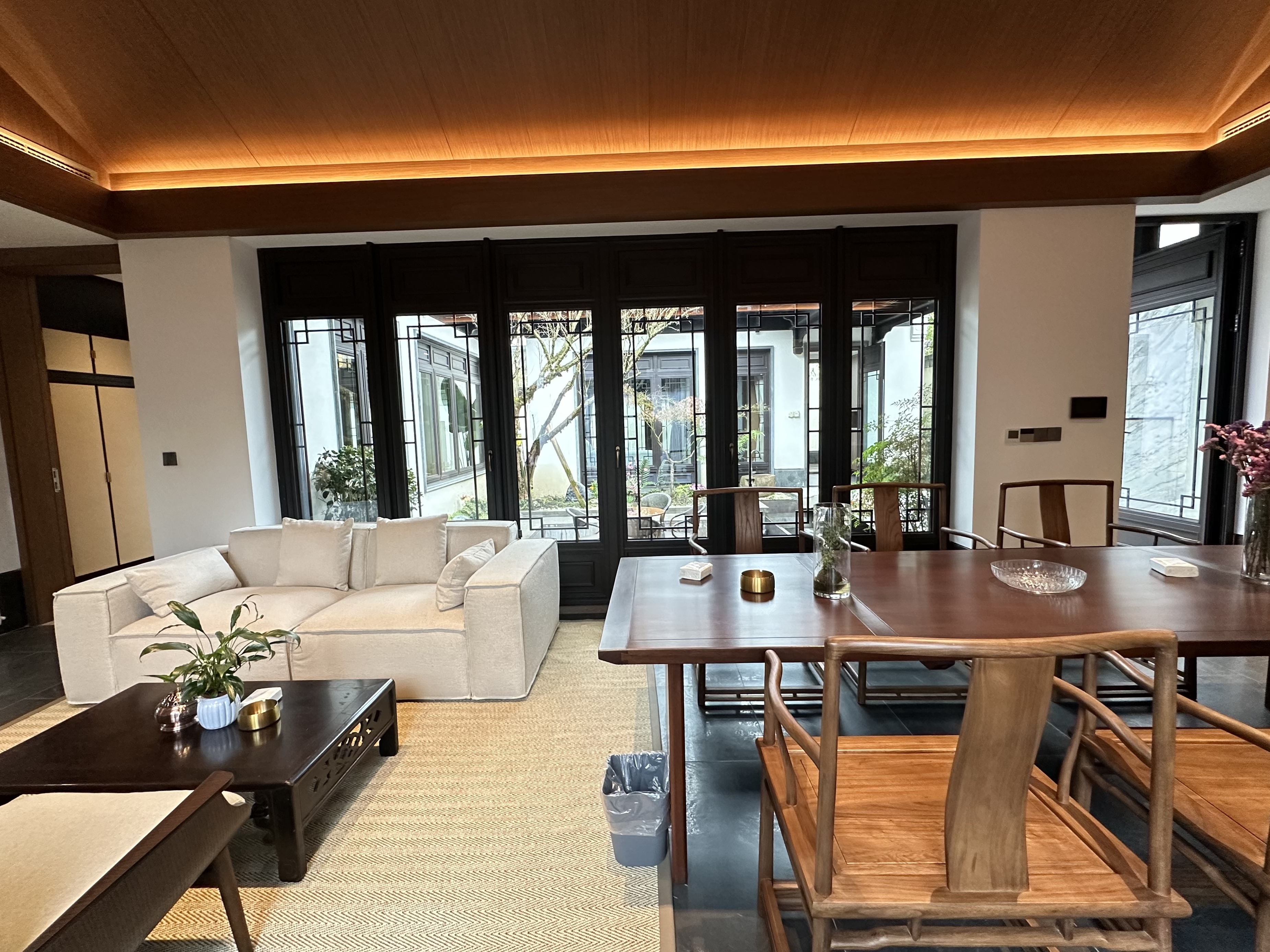 全景三房三衞·月沼轻奢合院