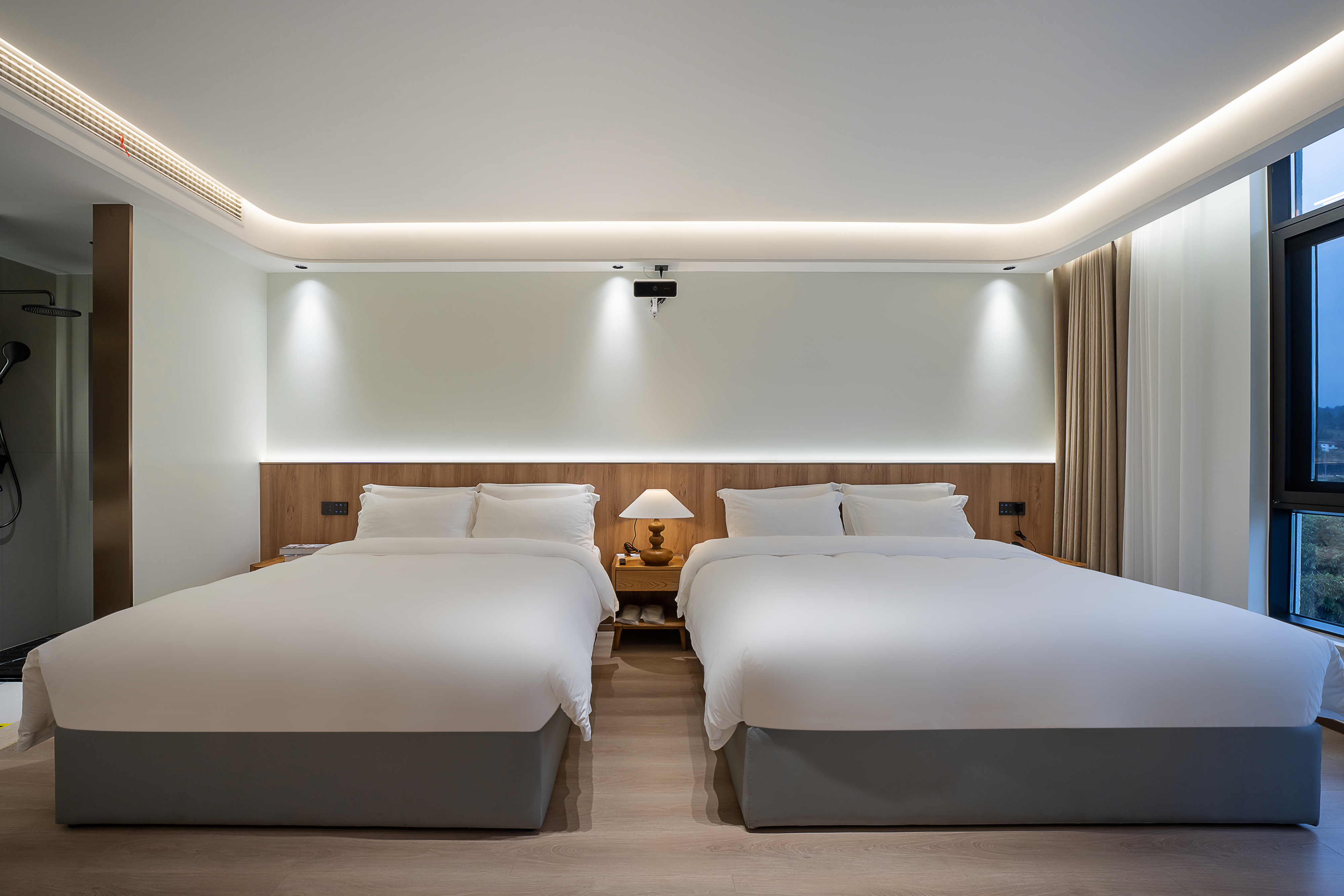 山薇·投影家庭房+巨幕投影+好眠床品+智能马桶