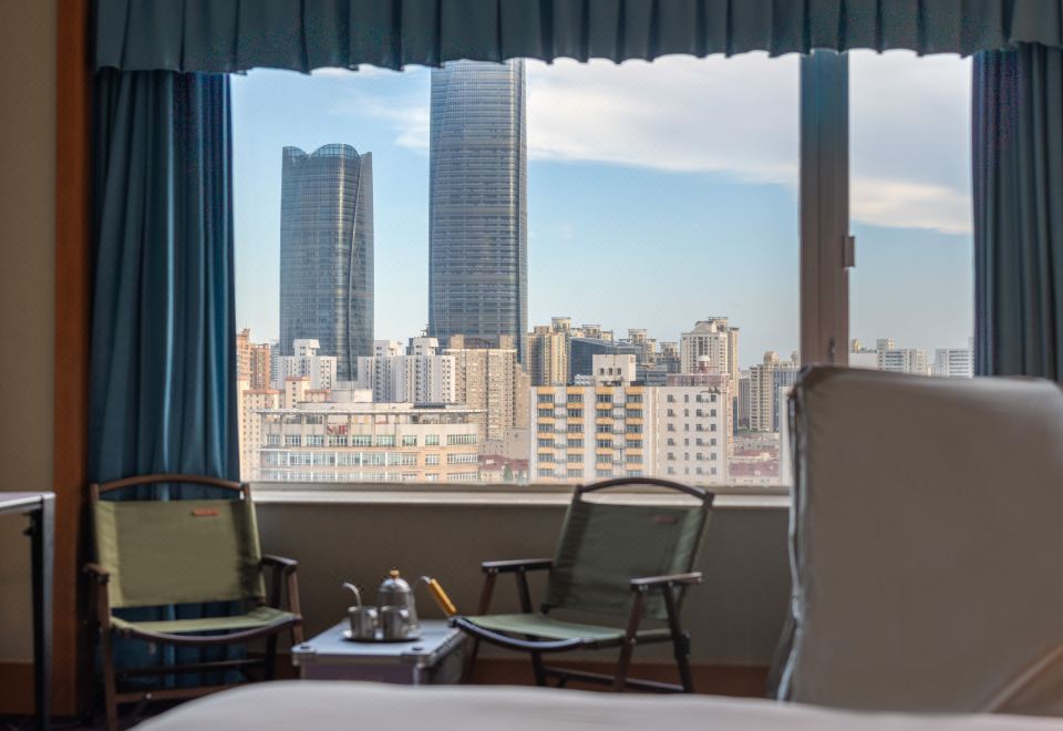 露營豪華大床房