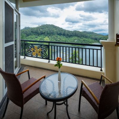 深度睡眠湖景大床房-智能U眠床墊 塘廈三正半山温泉酒店優惠