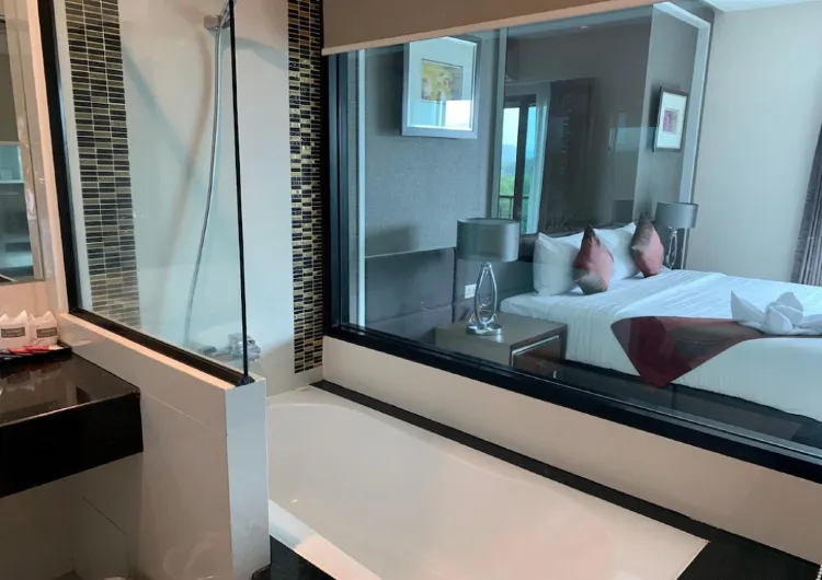 ห้องดีลักซ์เตียงใหญ่