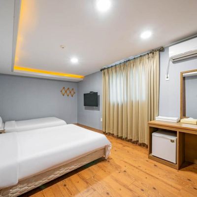 트윈룸( 더블+싱글) 호텔 CJ 쿠폰