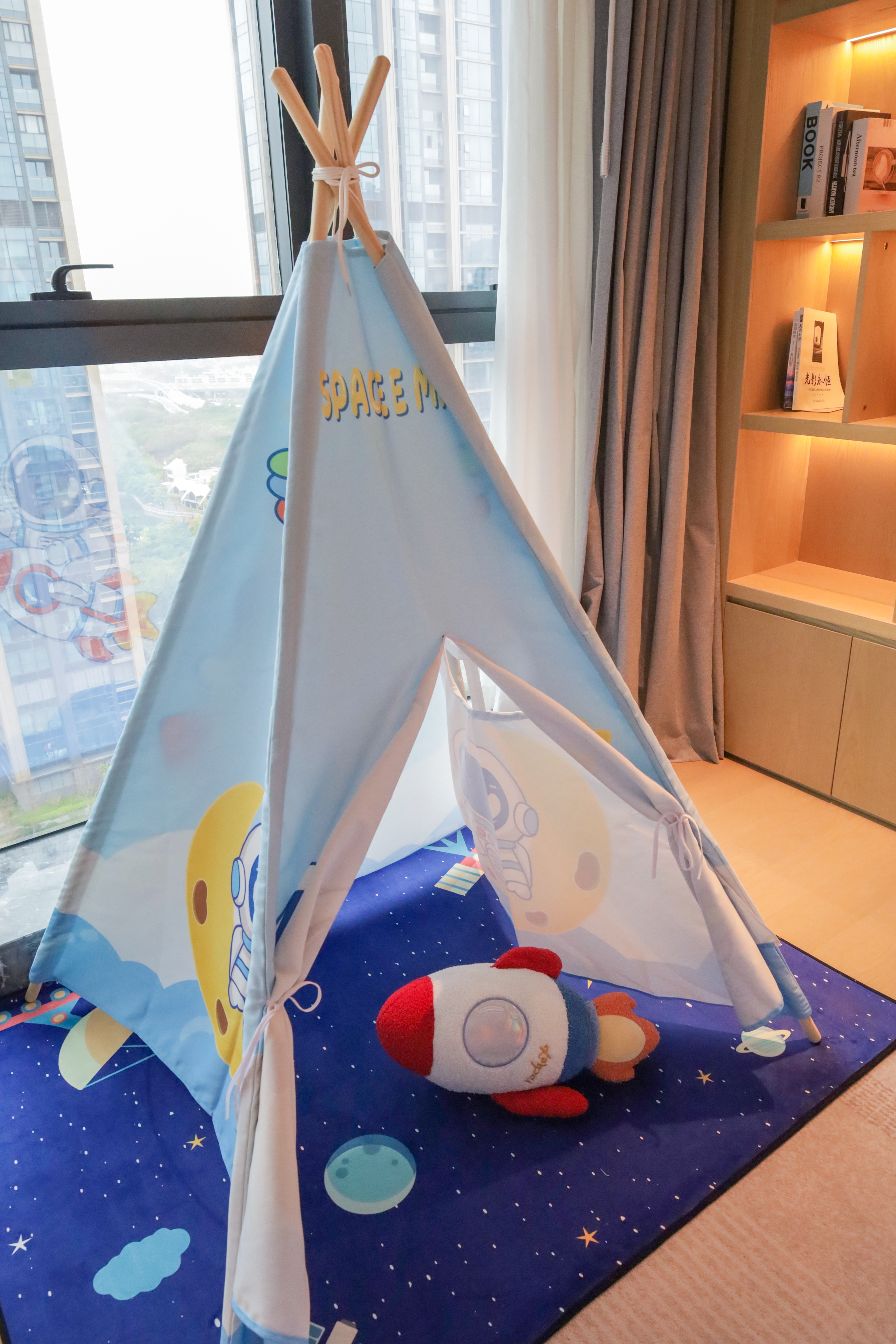 【小小太空人】亲子主题套房