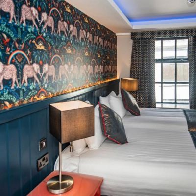 Double or Twin Room Crown Quarter Promo Code