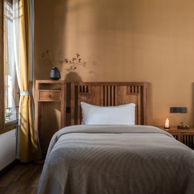 如夢令·淺喜雙床房【全屋地暖】 溪雲書院客棧（麗江古城大水車店）優惠