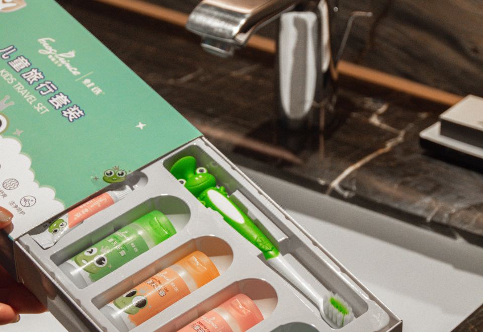 航天飞船亲子家庭主题房