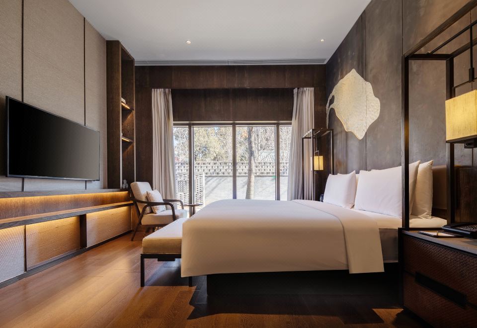 JW Marriott Hotel QufuLuxury Courtyard Suite ,1 King Bed