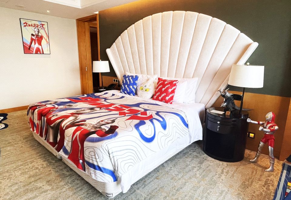 经典奥特曼亲子主题至尊海景大床房