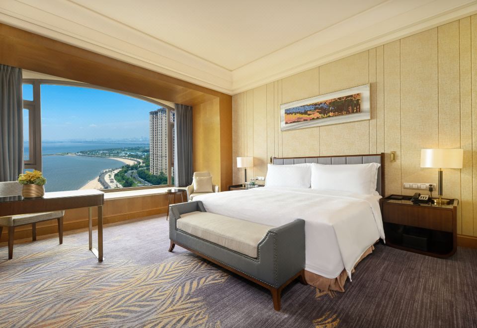 Chateau Star River QingdaoDeluxe Sea-view Double Room