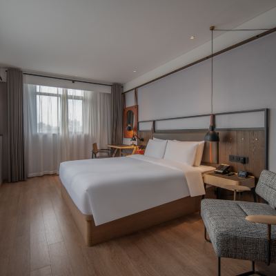 趣享大床房（舒適床品+洗烘一體機） 上海浦東新國際博覽中心同派飯店優惠