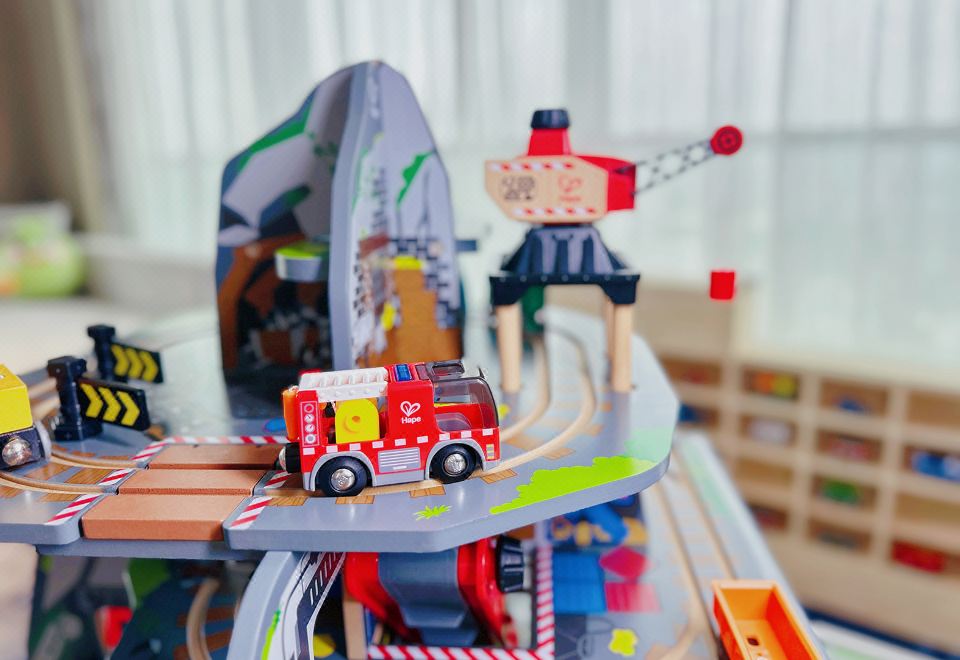 Hape火車親子湖景套房