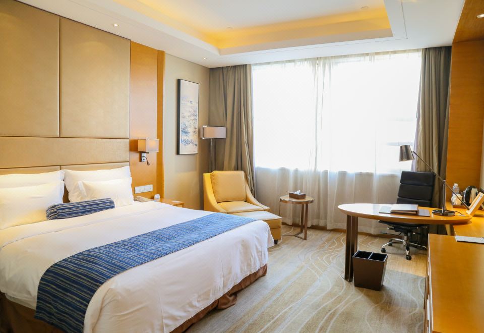 贵宾豪华大床房【沙北云端+尊贵臻享】