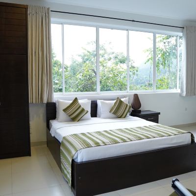Suite With Mountain View The Glenrock Promo Code