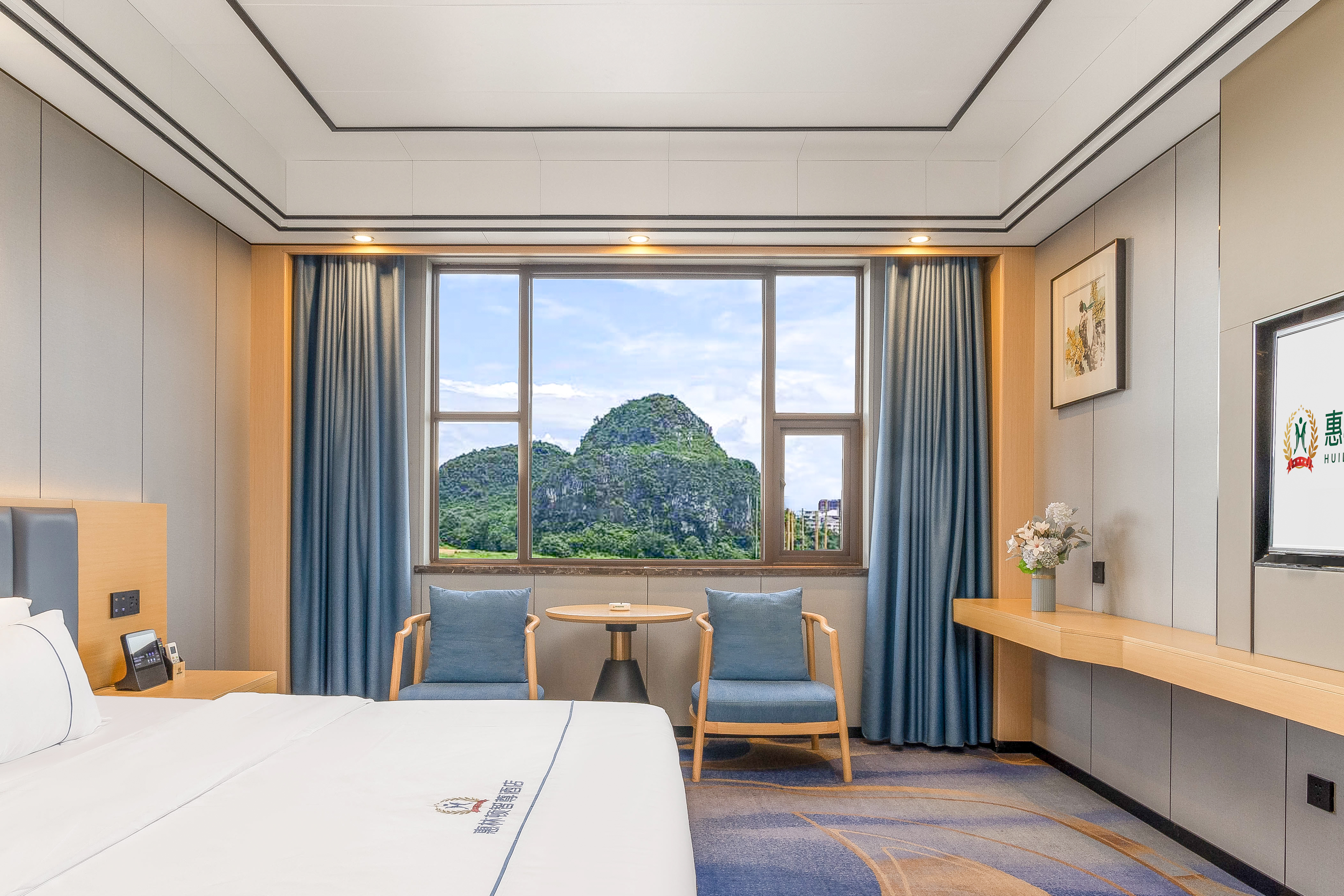 了望丨智能山景大床房+全屋语音客控+秀丽山景