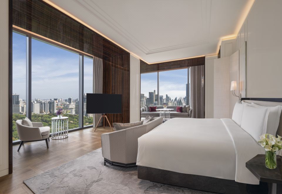 丽思卡尔顿套房（三卧室、可俯瞰 Lumpini 公园美景、可享用酒廊）