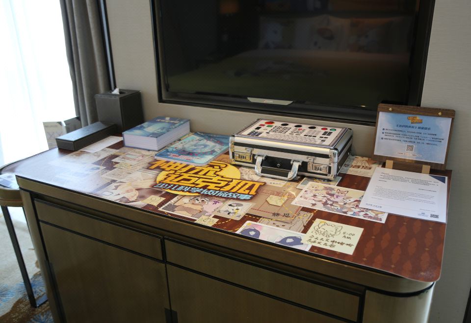 神探迈克狐亲子主题房（沉浸剧本体验+小童帐蓬床）