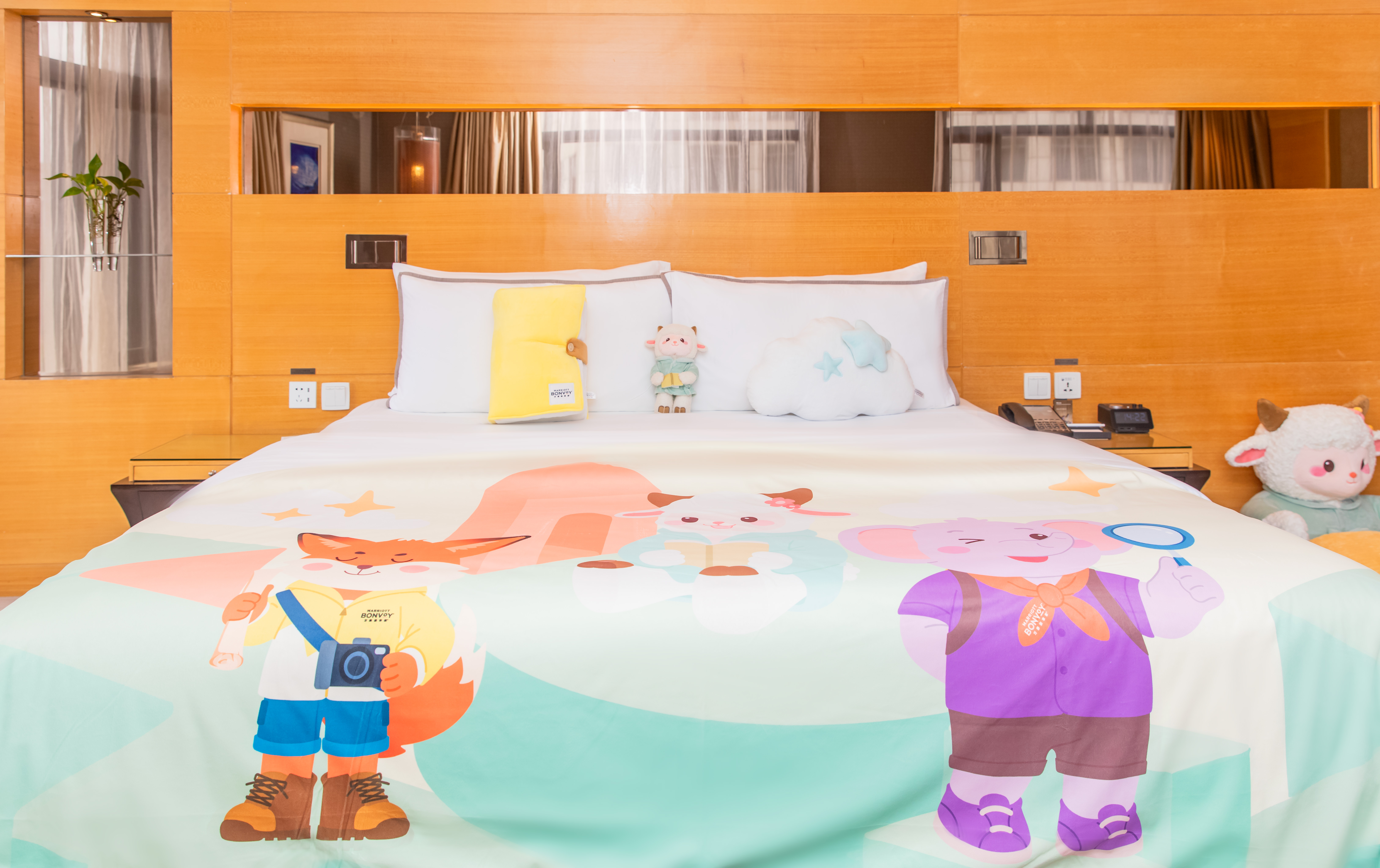 米婭的甜云密語親子房