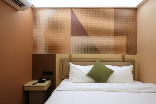 A Hotel Farrer Park, 11 Hrs, Stay From 10PM - 9AM
