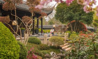 Four Seasons Hotel Hangzhou at West Lake - Housity