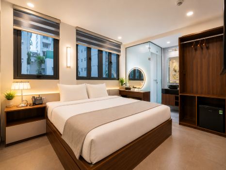 Golden Lunar Hotel - Bui Vien Walking Street, District 1