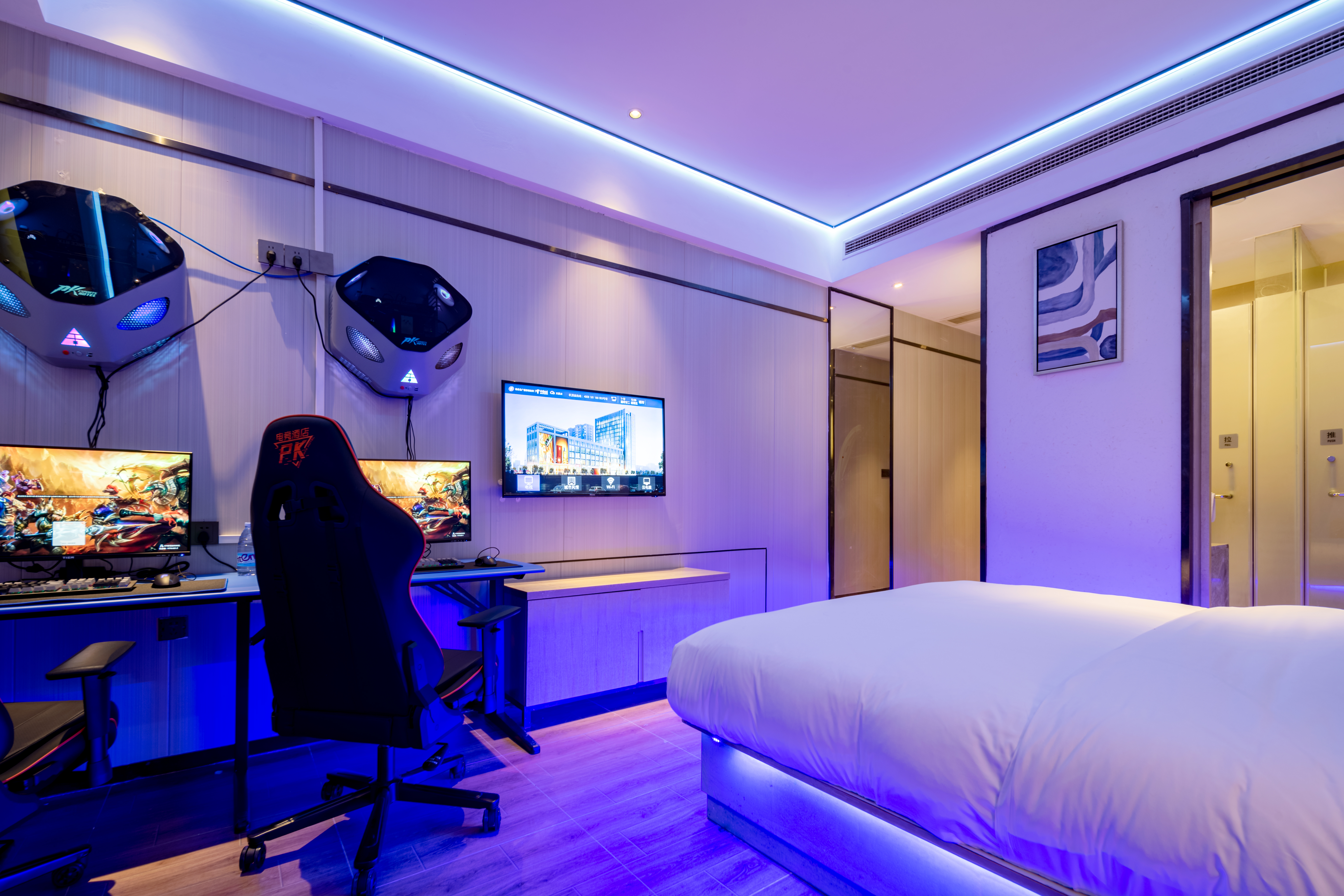 豪華電競大床房[RTX3070Ti+32G+i5-12490+27寸2K+M2-240G網吧特權]