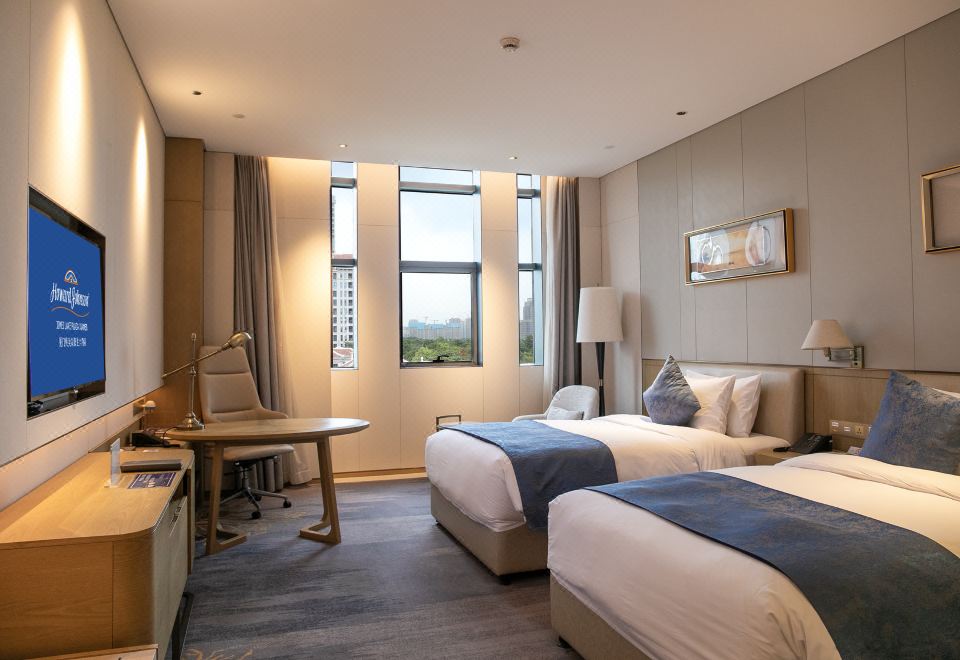 高级城景双床房