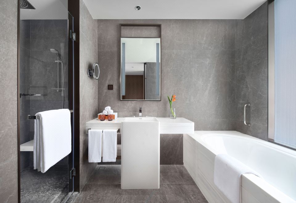 Cordis, XuzhouExecutive City-view Twin Room