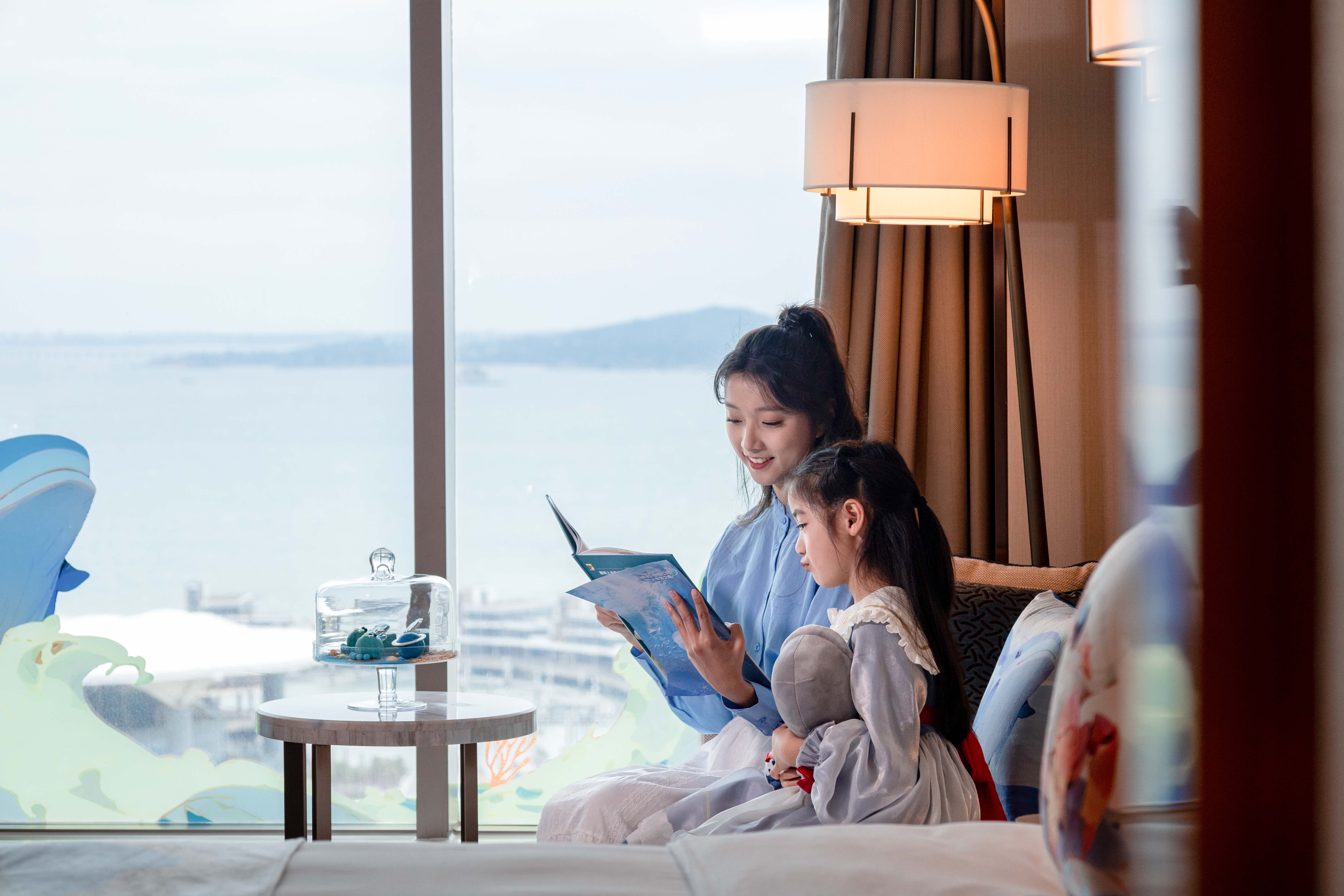 奇鲸幻境.家庭亲子海景房（180°海上日出）