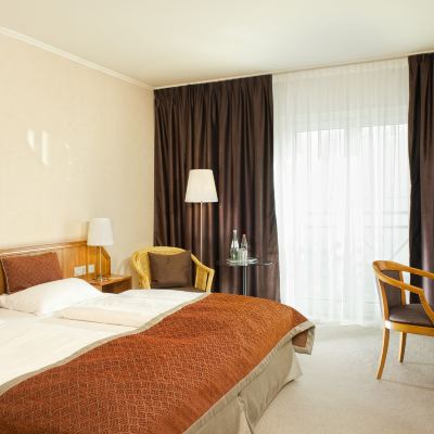 Standard Double Room Wyndham Hannover Atrium Promo Code