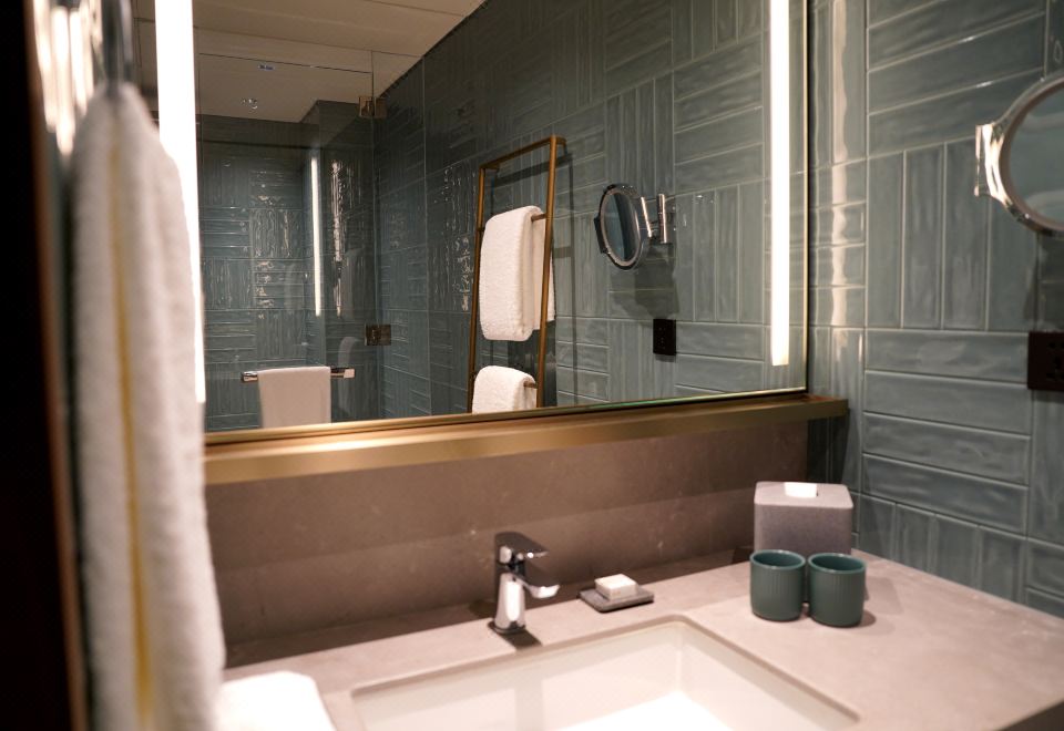 行政套房联通房（一家童乐+私享戴森吹风机+Coffee机）