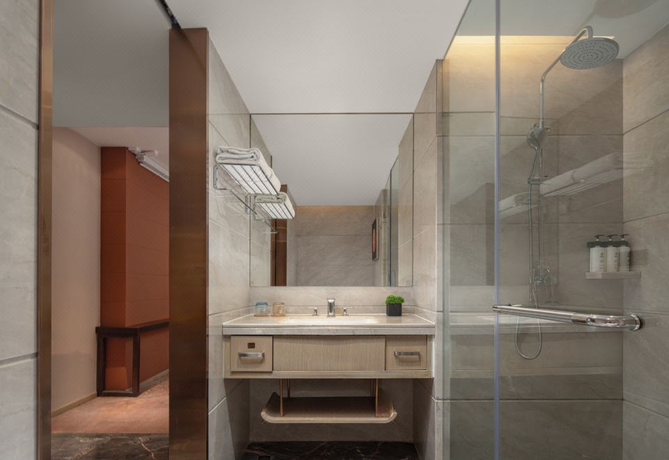 躺平舒睡影音房丨100寸高清巨幕+超宽大床+海量vip大片