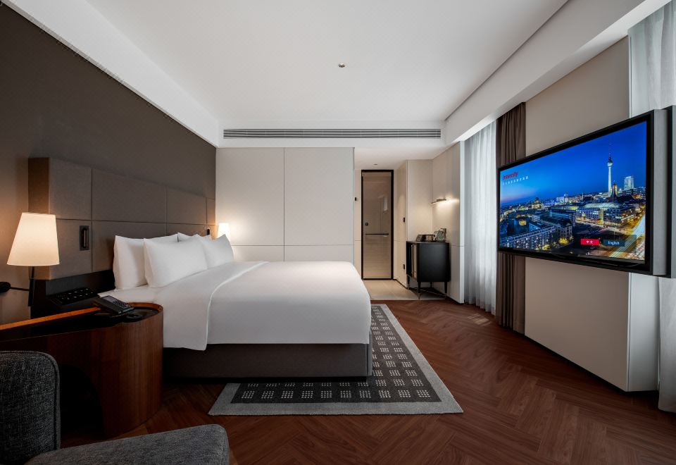 IntercityHotel Guangzhou East Railway StationIntercity Superior Double Bed Room (Brand Toiletries + Moisturizing Lotion + Small Sofa)