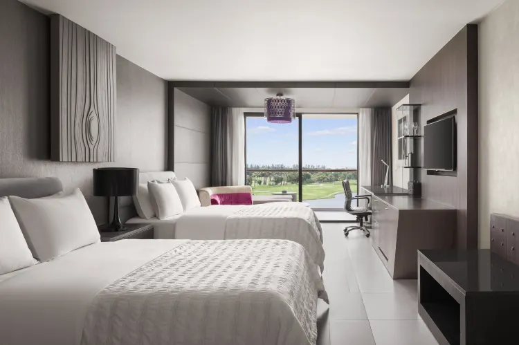 Grande Deluxe Two Double Room